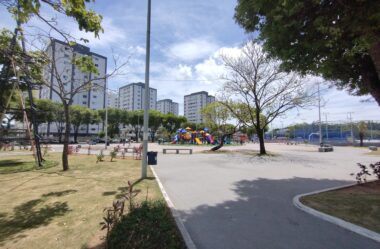 Morando na Praia de Itaparica
